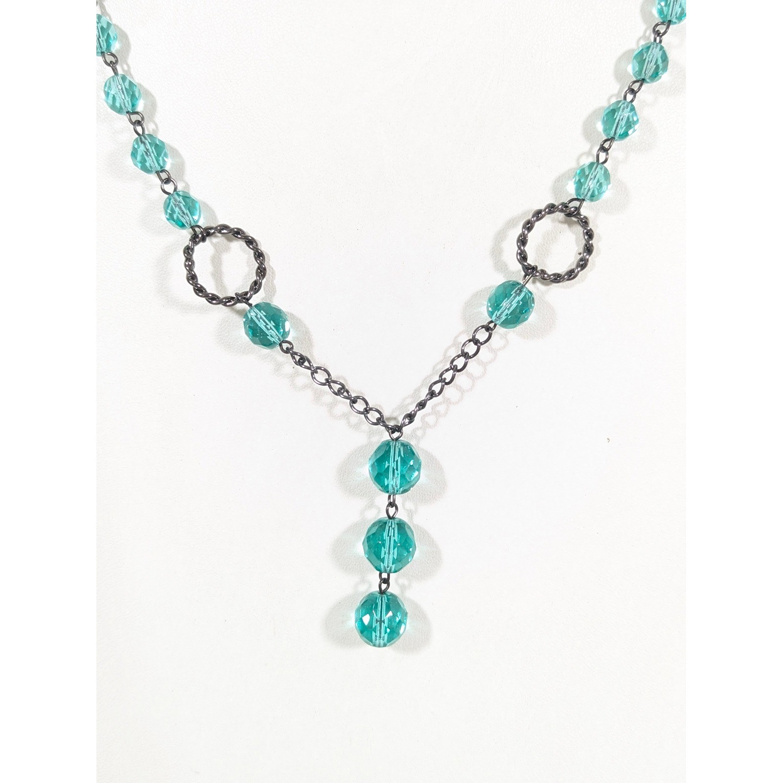 Gunmetal Gray Chain Necklace Green Faceted Glass Beads Gothic Y2K Layered 21 in