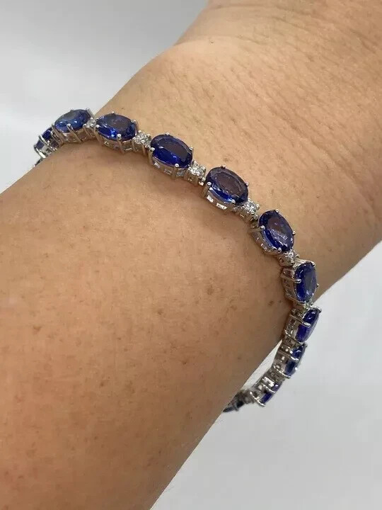 7.56 Ct Oval Simulated Tanzanite 14k White Gold Plated Elegant Tennis Bracelet