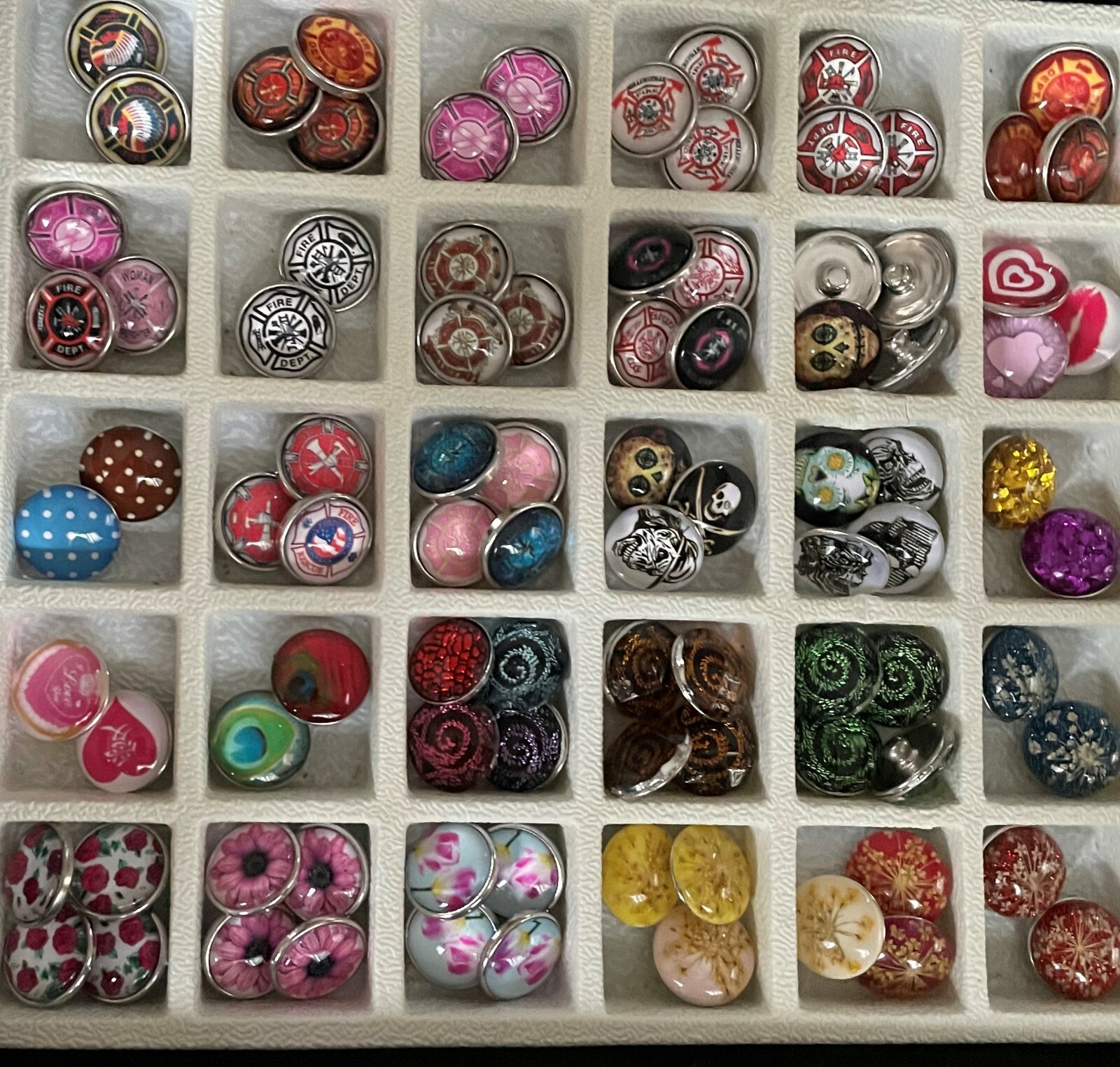 LOT OF 6 18mm Resin Snap Beads – Beautiful in any Design – Same as Ginger Snaps