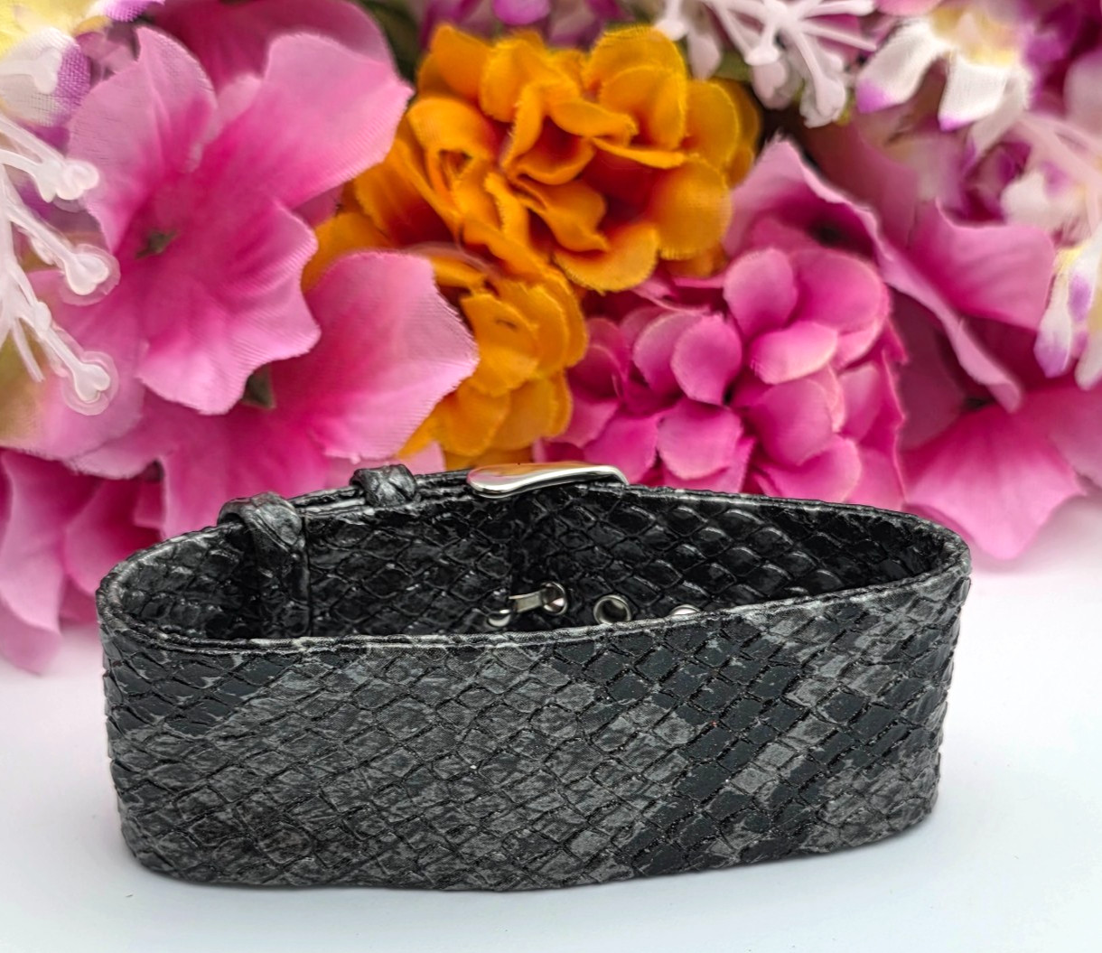 Gray Black Faux Snake Skin Cuff Bracelet Wide Buckle Adjustable 6–8” Silver Tone