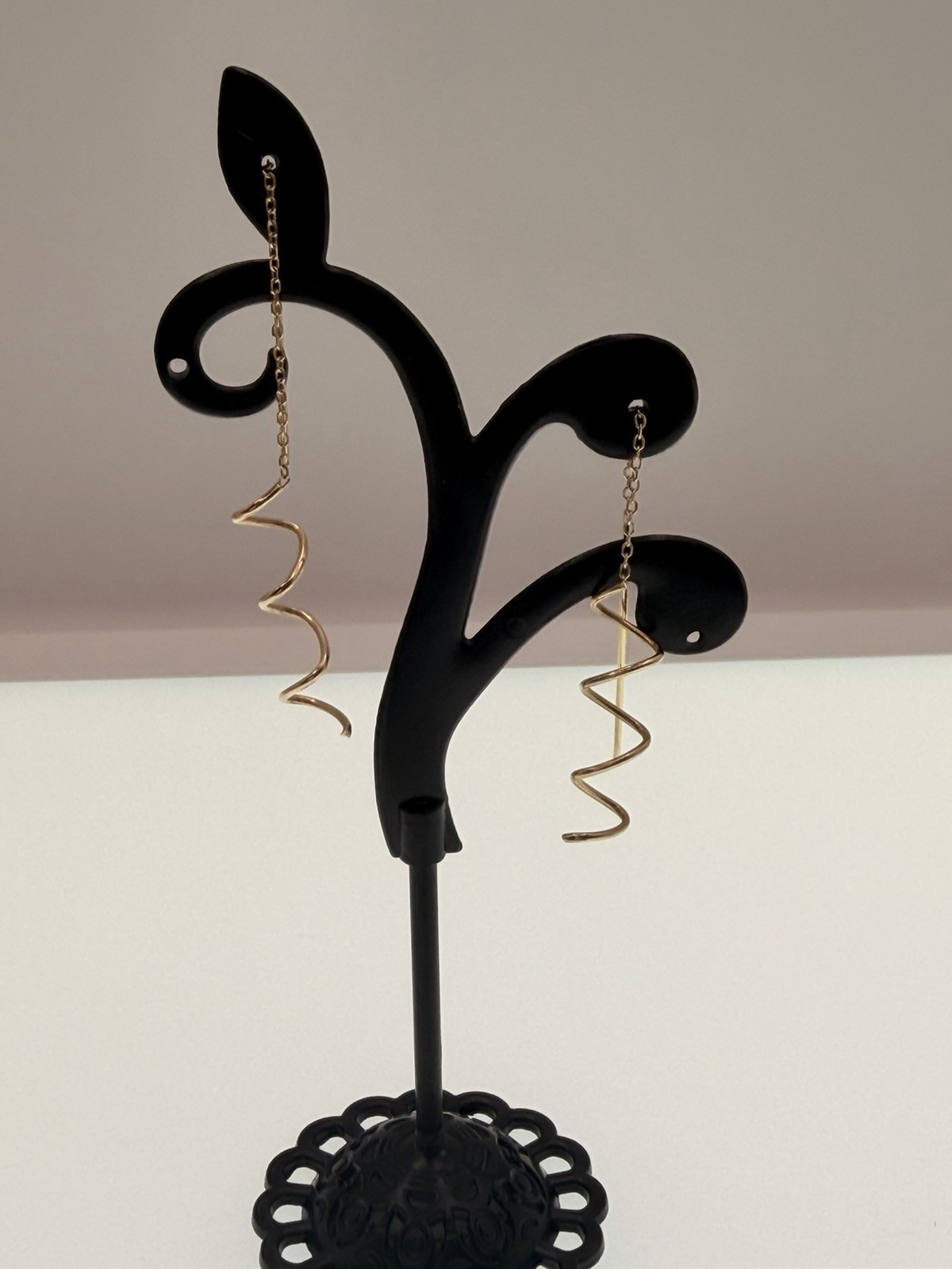 14K Gold Threader Dangle Earrings 0.74g Minimalist Spiral Drop Chain Earrings