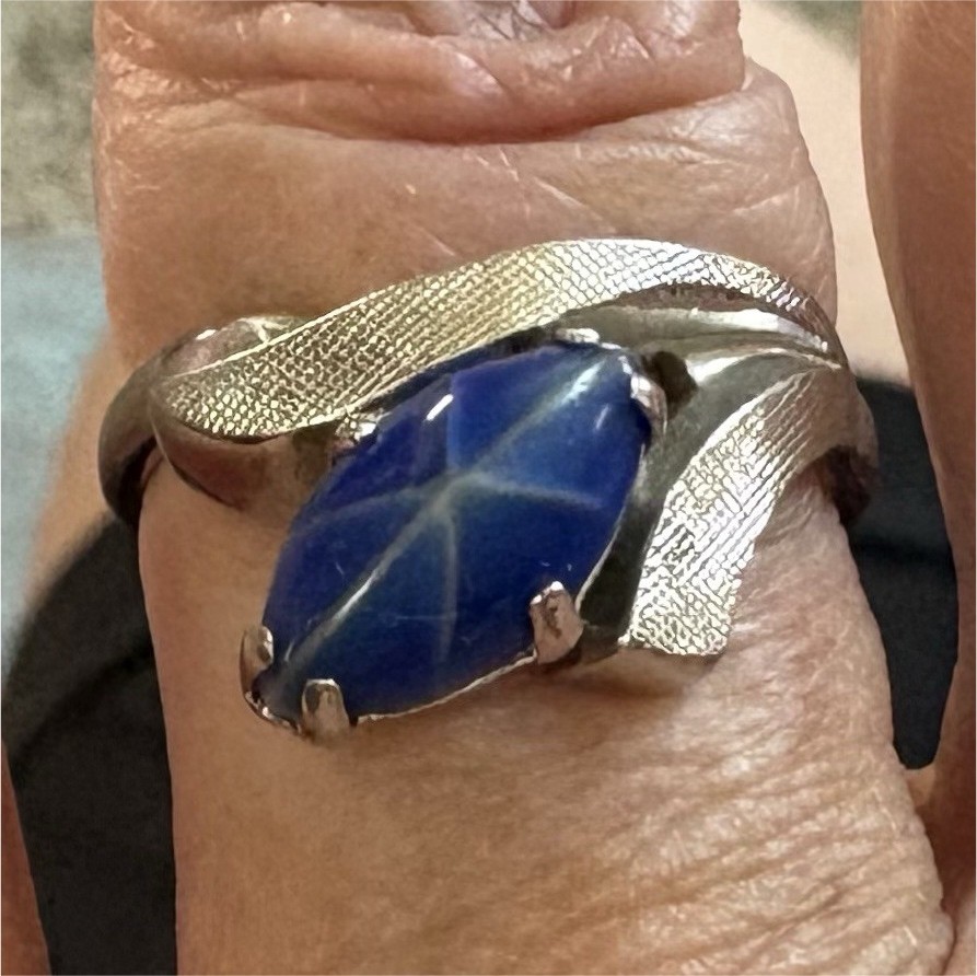 Vintage White Gold Plated Prong Set Blue Star Sapphire Band Ring