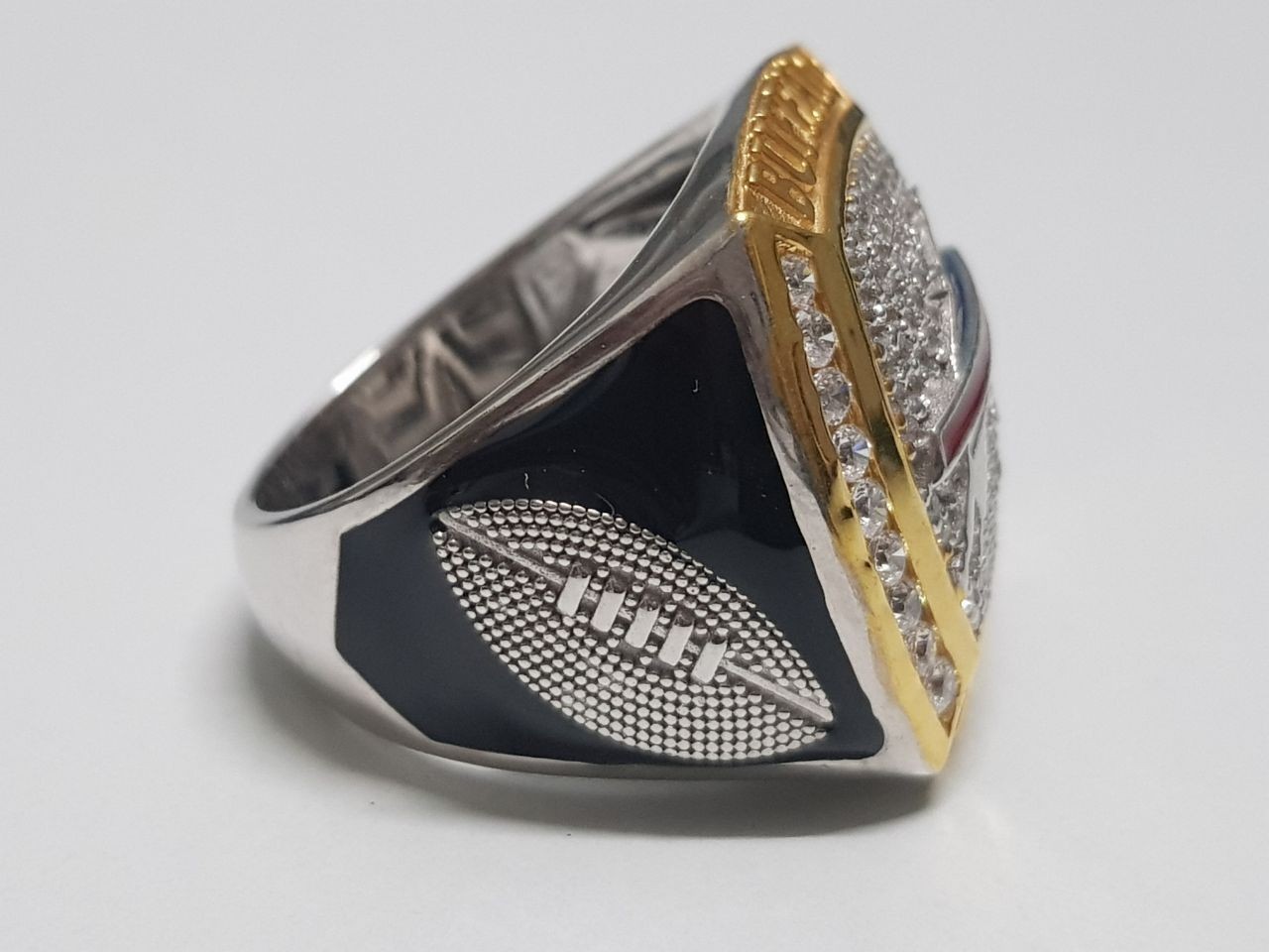 Buffalo Bills Men’s 2. 00 Carat Moissanite Two-Tone 925 Silver Championship Ring