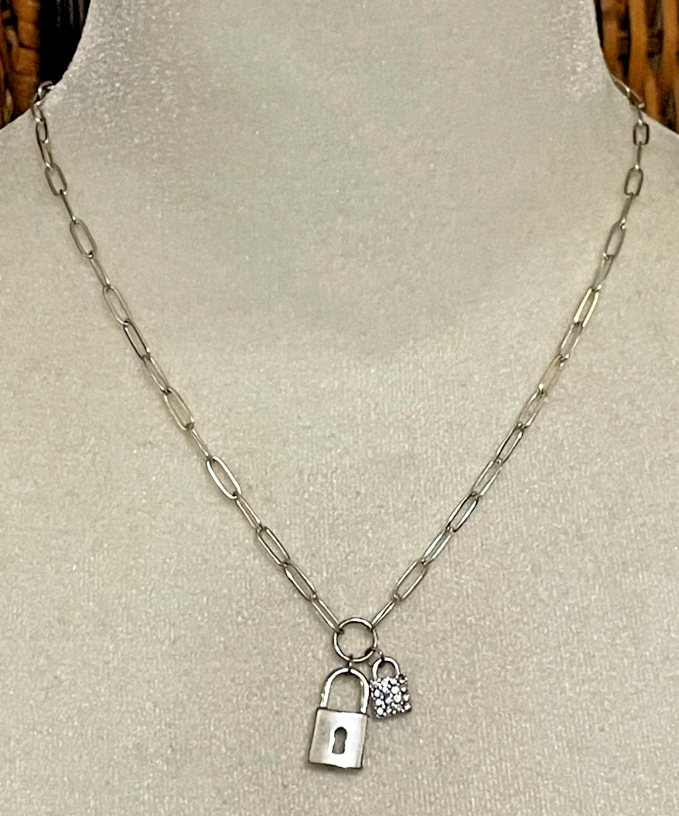 Claire’s Silver Tone Lock Pendant Necklace