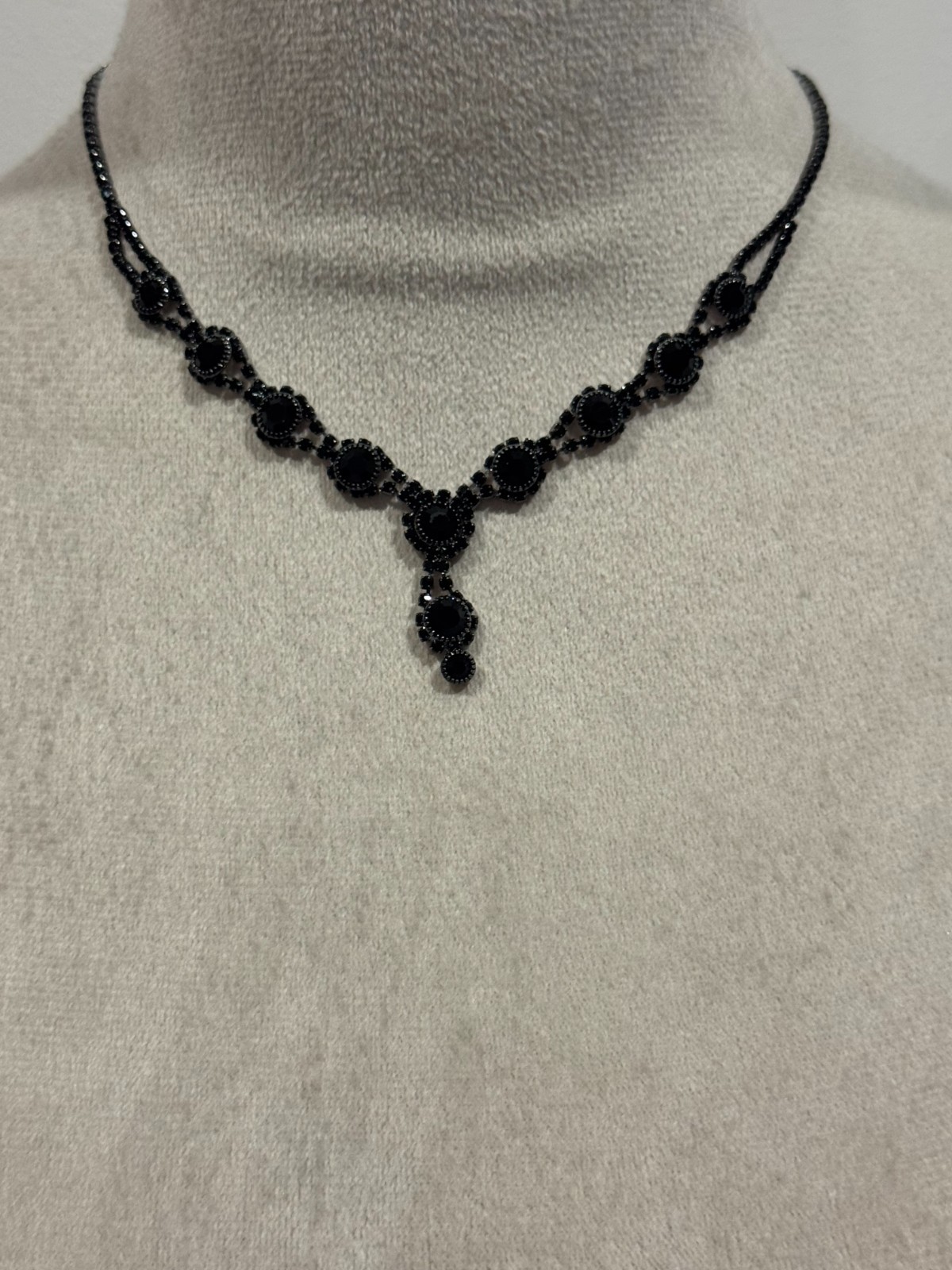 Crystal Necklace Earrings & Bracelet Jewelry Set Black