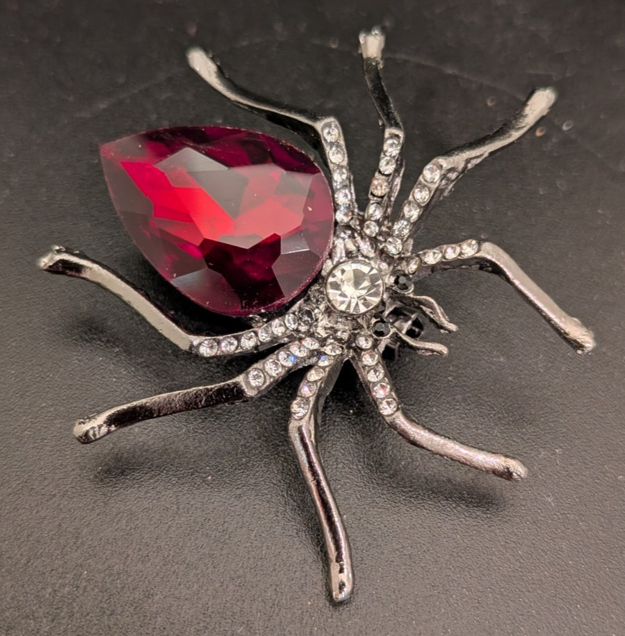 Large Crystal Spider Brooch –Rhinestone Gothic Bug Pin – Halloween Costume Jewel