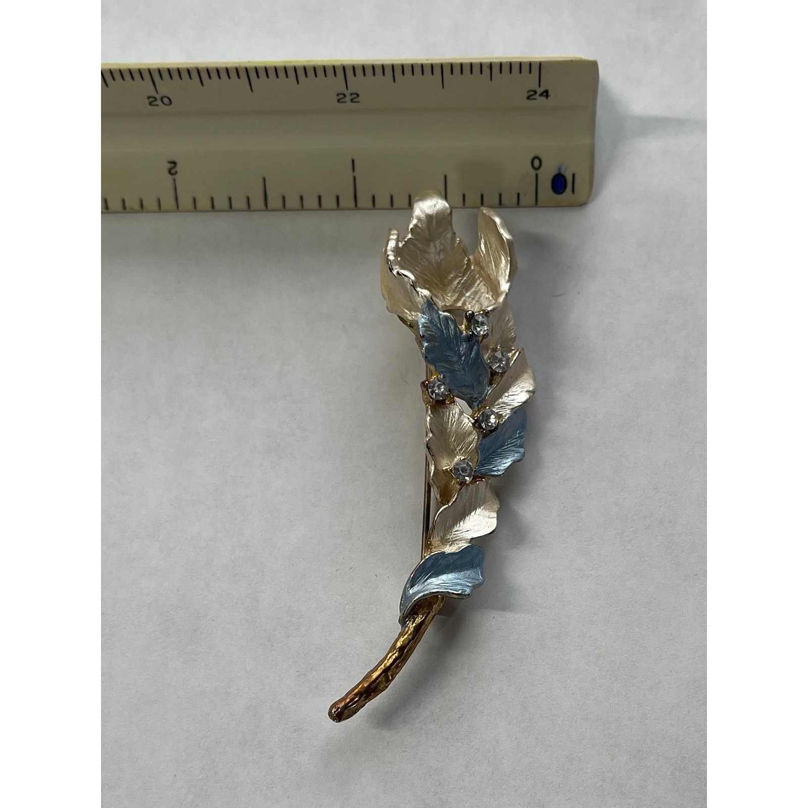 Vintage Floral Leaf Brooch Gold Tone Cream Blue Enamel Rhinestone Botanical Pin