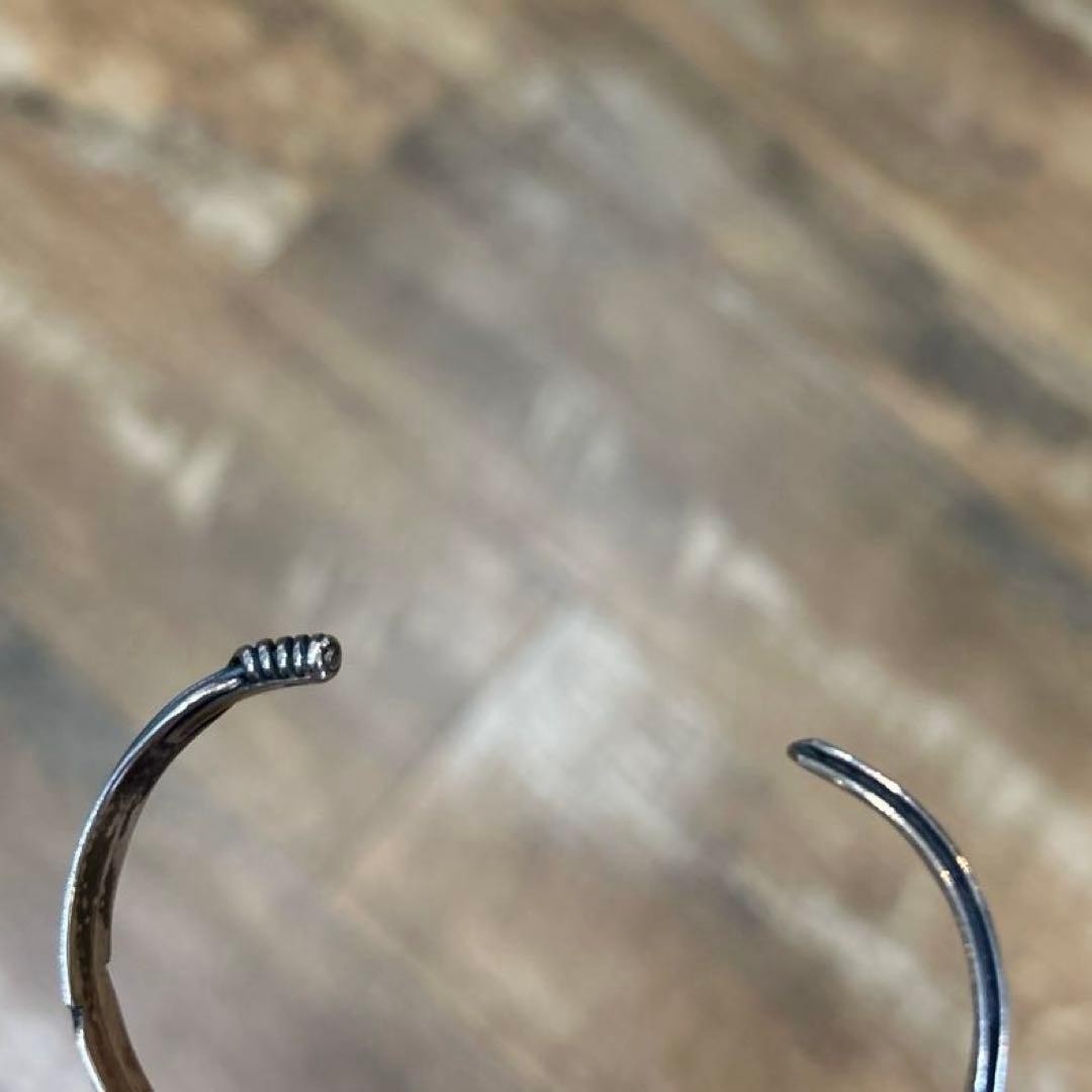 CHAN LUU Silver Feather Bangle Bracelet Used Readable Size Not specified