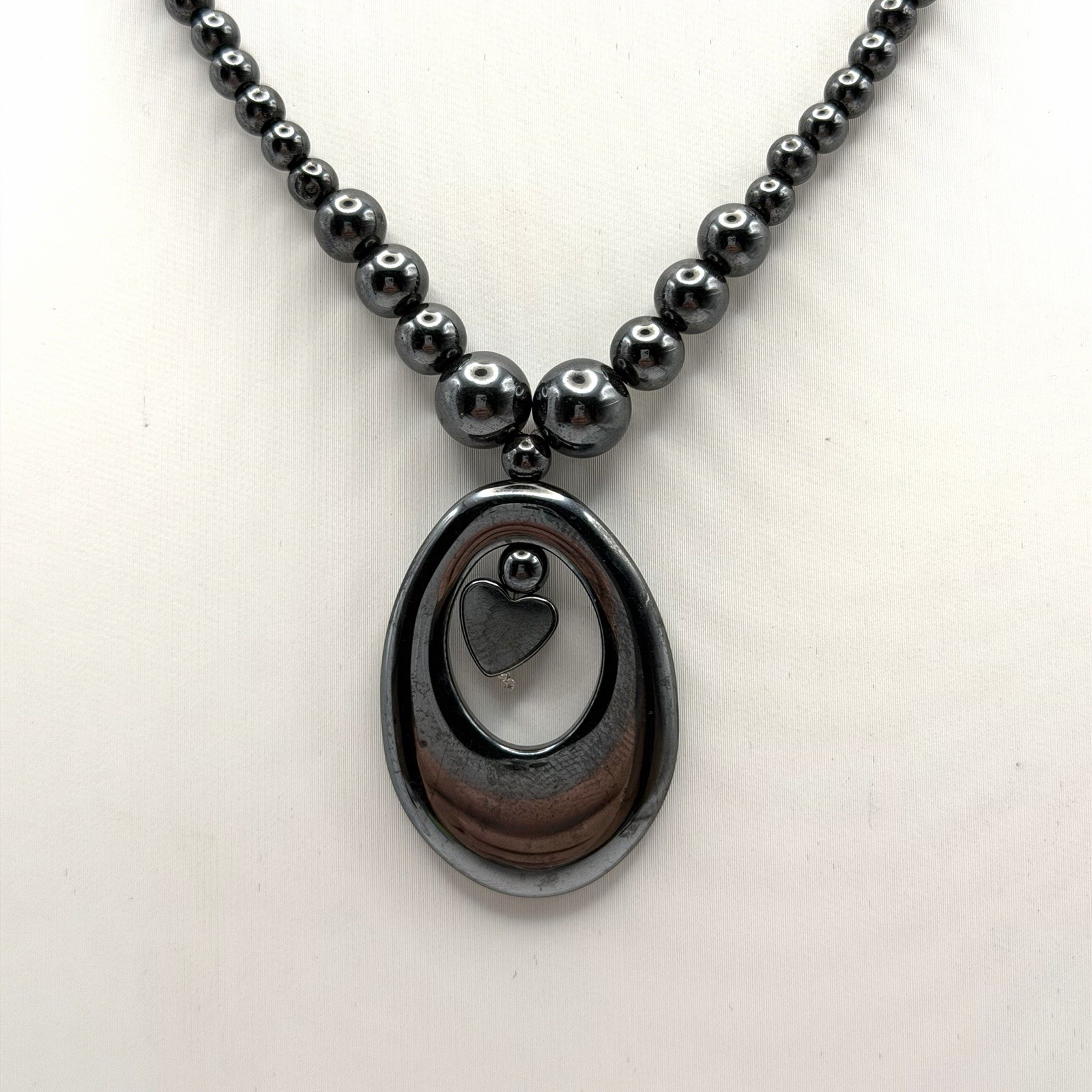 Vintage Y2K Hematite Carved Heart Necklace 17 Inches