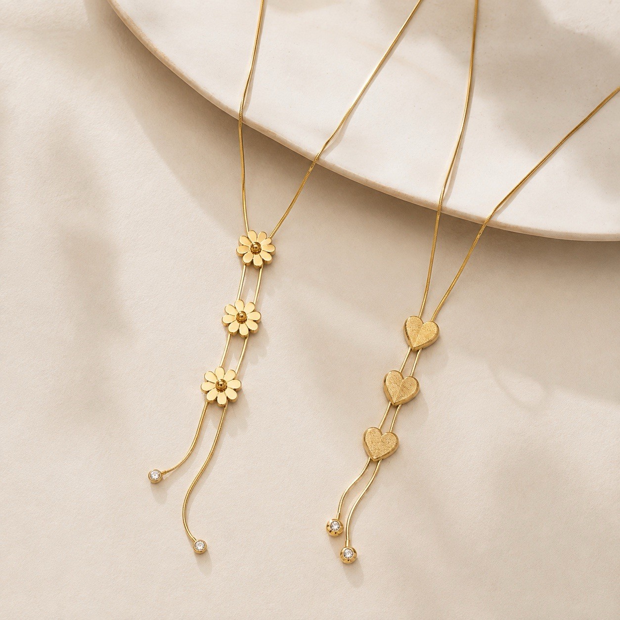 Set Of 2 Gold Stainless Steel Necklaces Flower heart Pendant Women Jewely