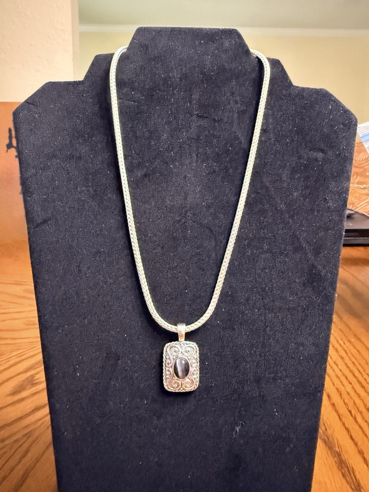 Signed Roman Silver Tone Black Cabochon Pendant Necklace & Matching Earring Set
