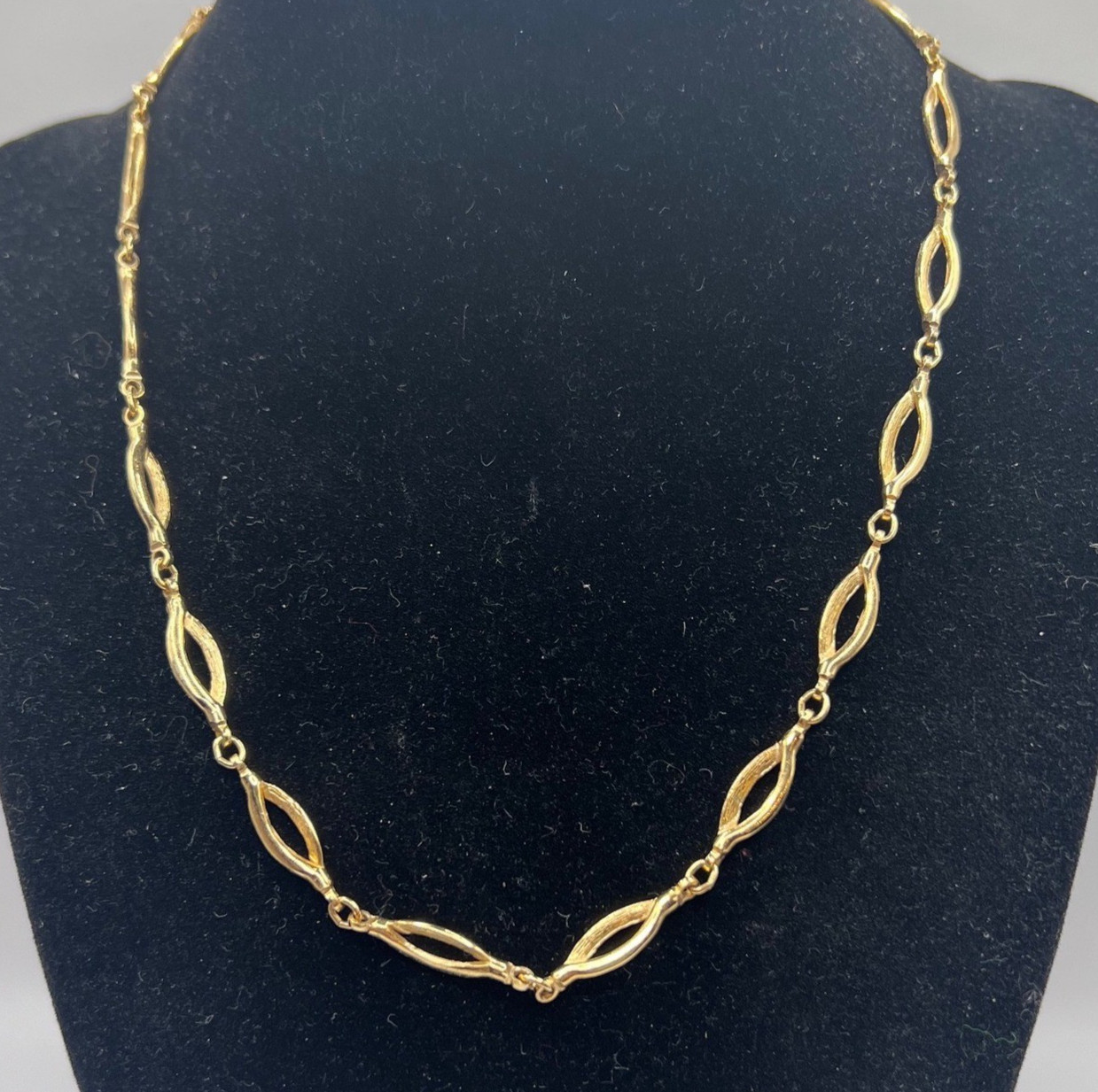 Sarah Coventry Gold Tone Marquise Link Necklace Elegant Jewelry
