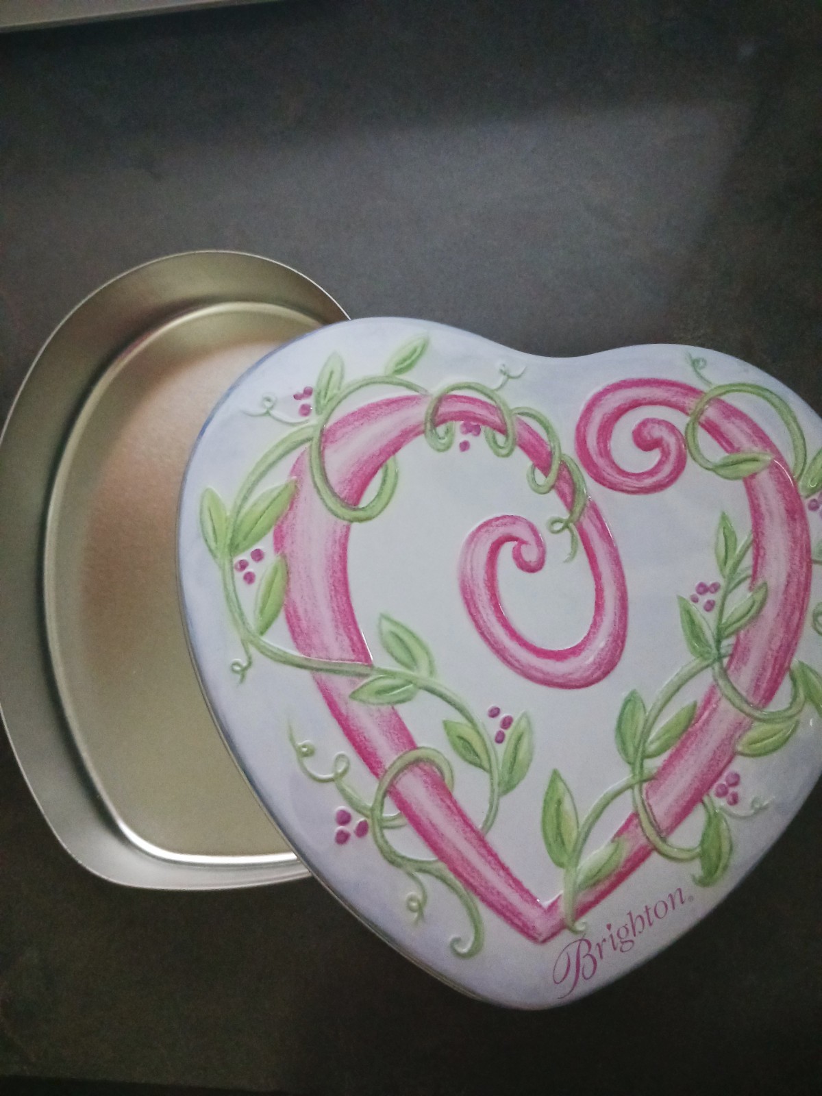Brighton Squeeze Me Heart Charm Holder Necklace 16″ w 2″ Extender & Brighton Tin