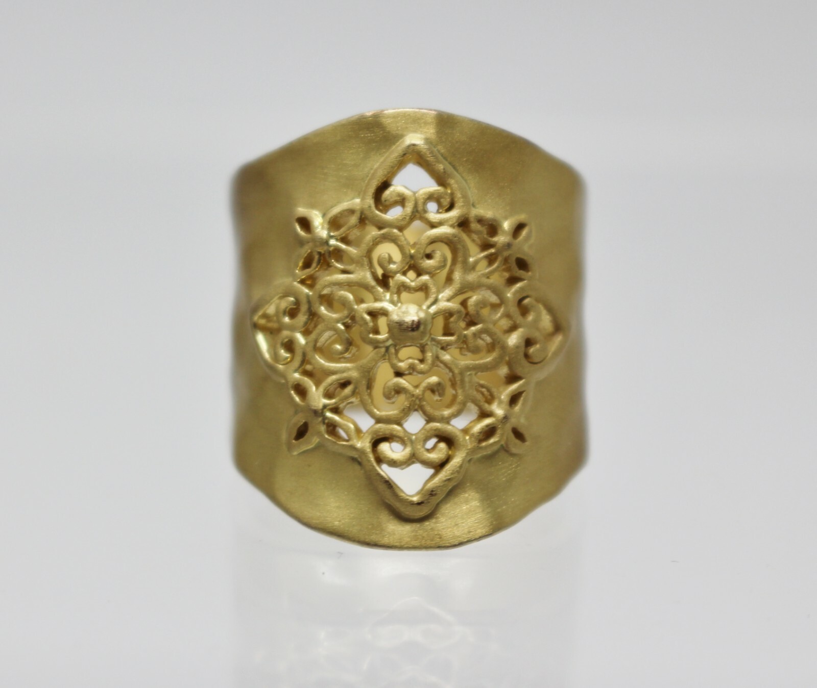 ATI RING Goldtone Filigree Pierced Hammered Size 8 Statement Thailand