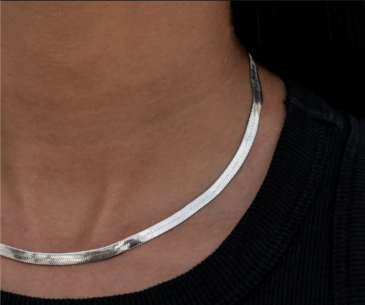 Herringbone Chain in White gold – Multiple sizes available