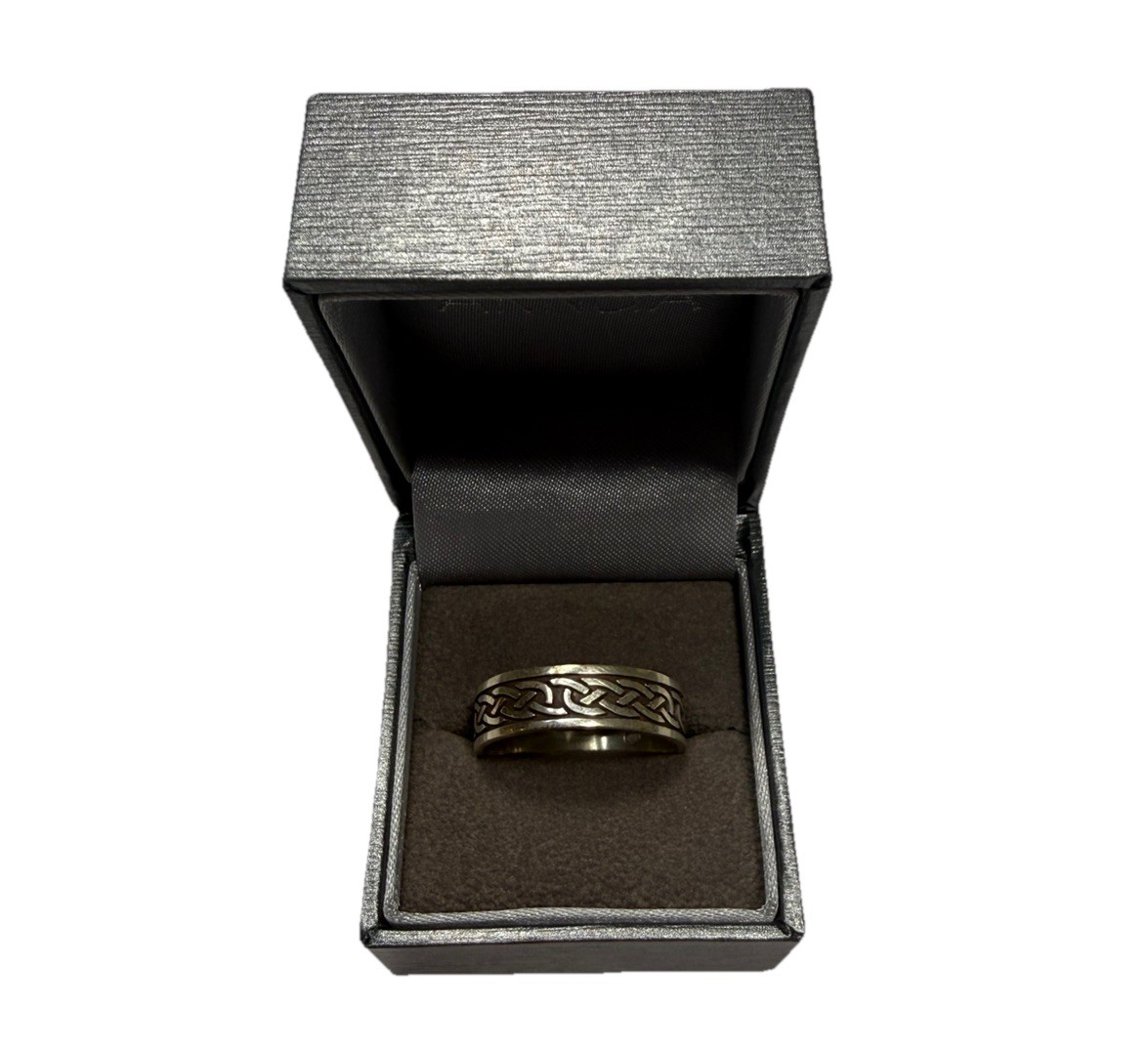 Arnua Celtic Knot Wedding Ring, Size 12.5, 7mm, Silver, New, Includes Box
