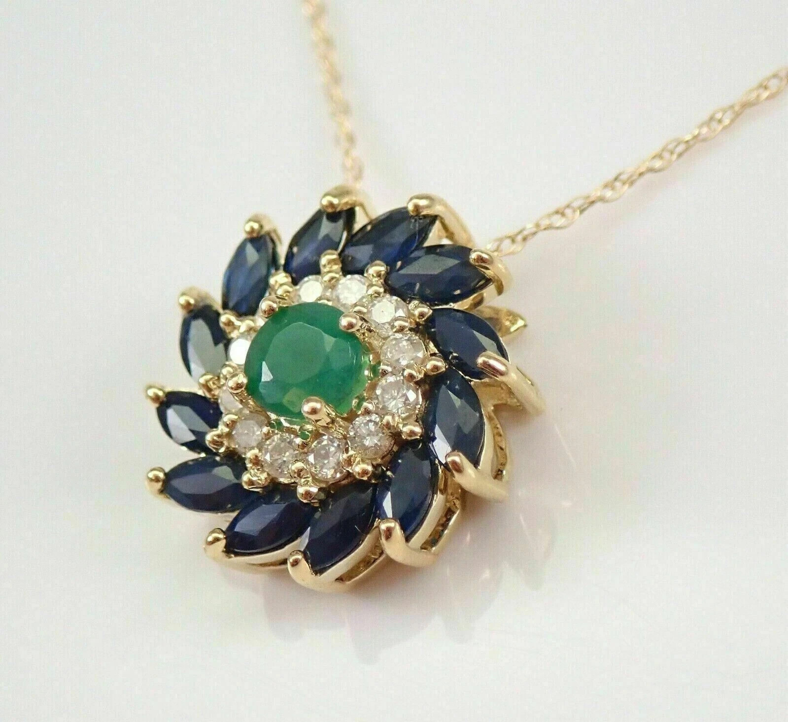 2.00 Ct Round Lab-Created Emerald Flower Necklace Pendant 14k Yellow Gold Plated