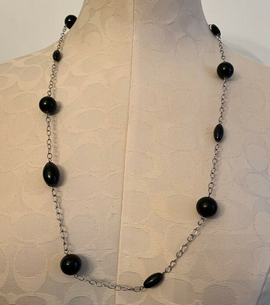 30″ Strand String Necklace Silvertone Chain with Varied Shape Black Beads No Cla