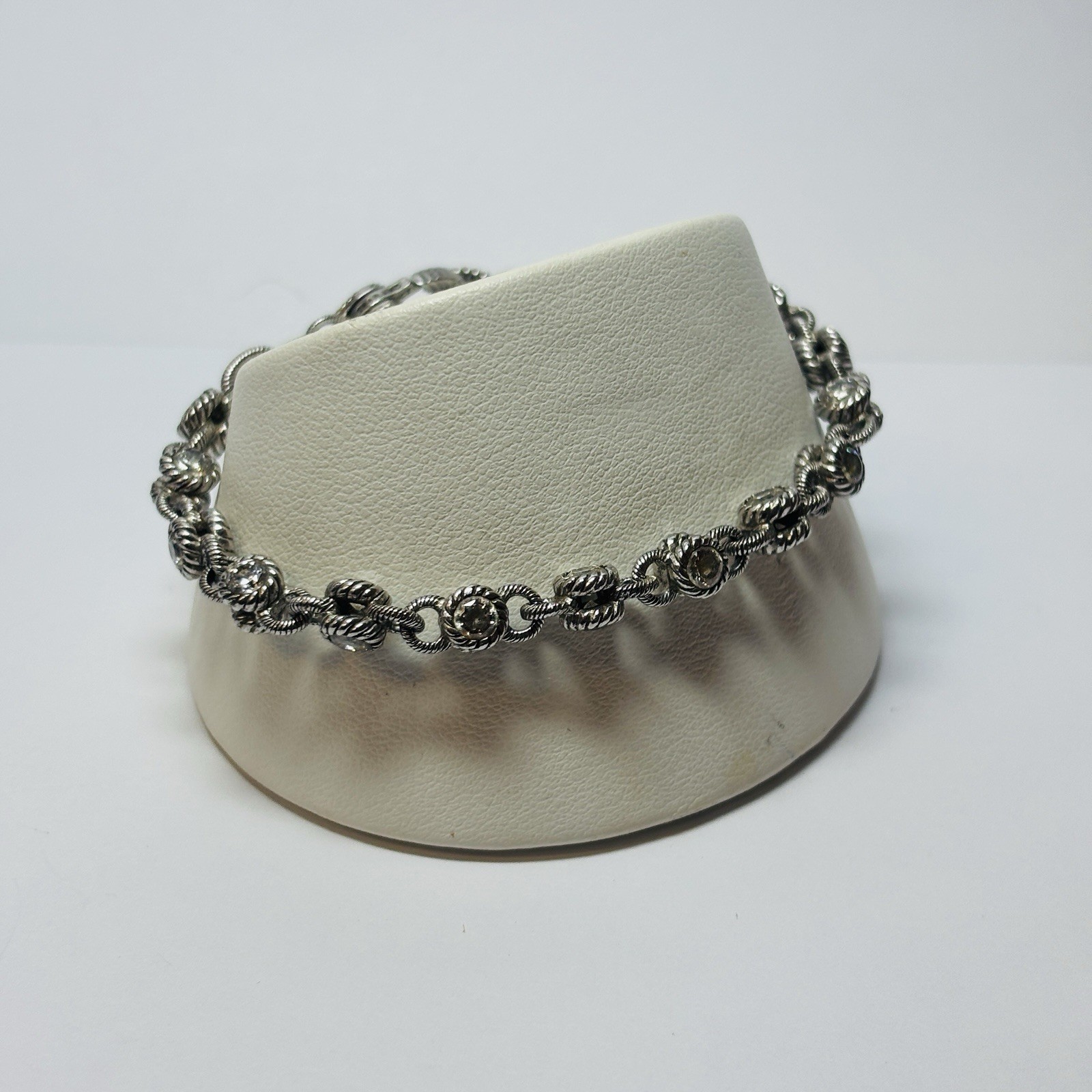 Judith Ripka Sterling 925 Silver CZ Circle Bracelet 6.5 in – .51