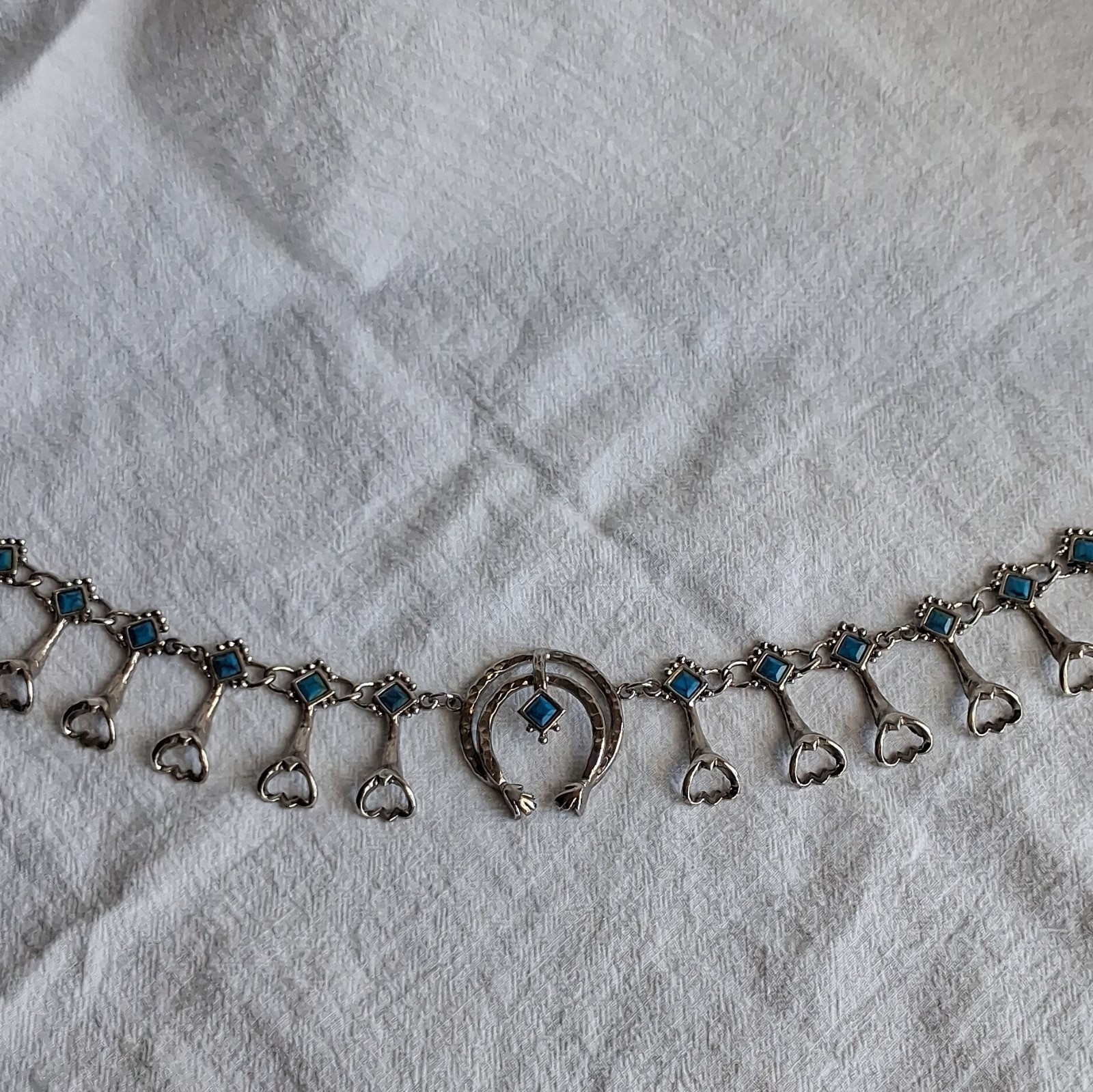 Silver Tone 18in Cable Chain Necklace Horseshoe Charm Blue Square Stone