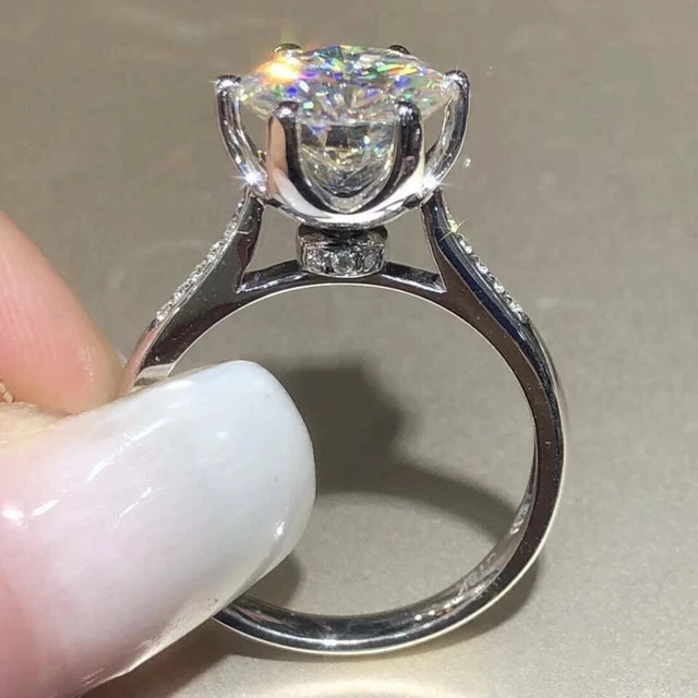 3Ct Round-Cut moissanite Diamond Engagement Ring 14K White Gold 925