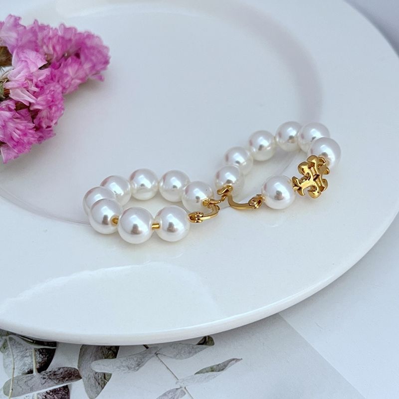 New Burch Kira pearl Hoop earrings with dust bag with Jewelry Pouch Size:3.4*3c