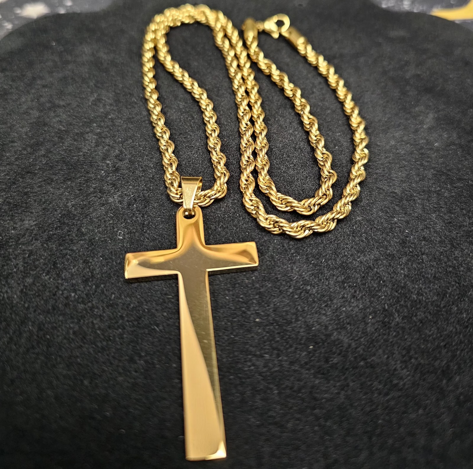 Gold Tone Religious Cross Pendant Necklace 24-inch Rope Chain.
