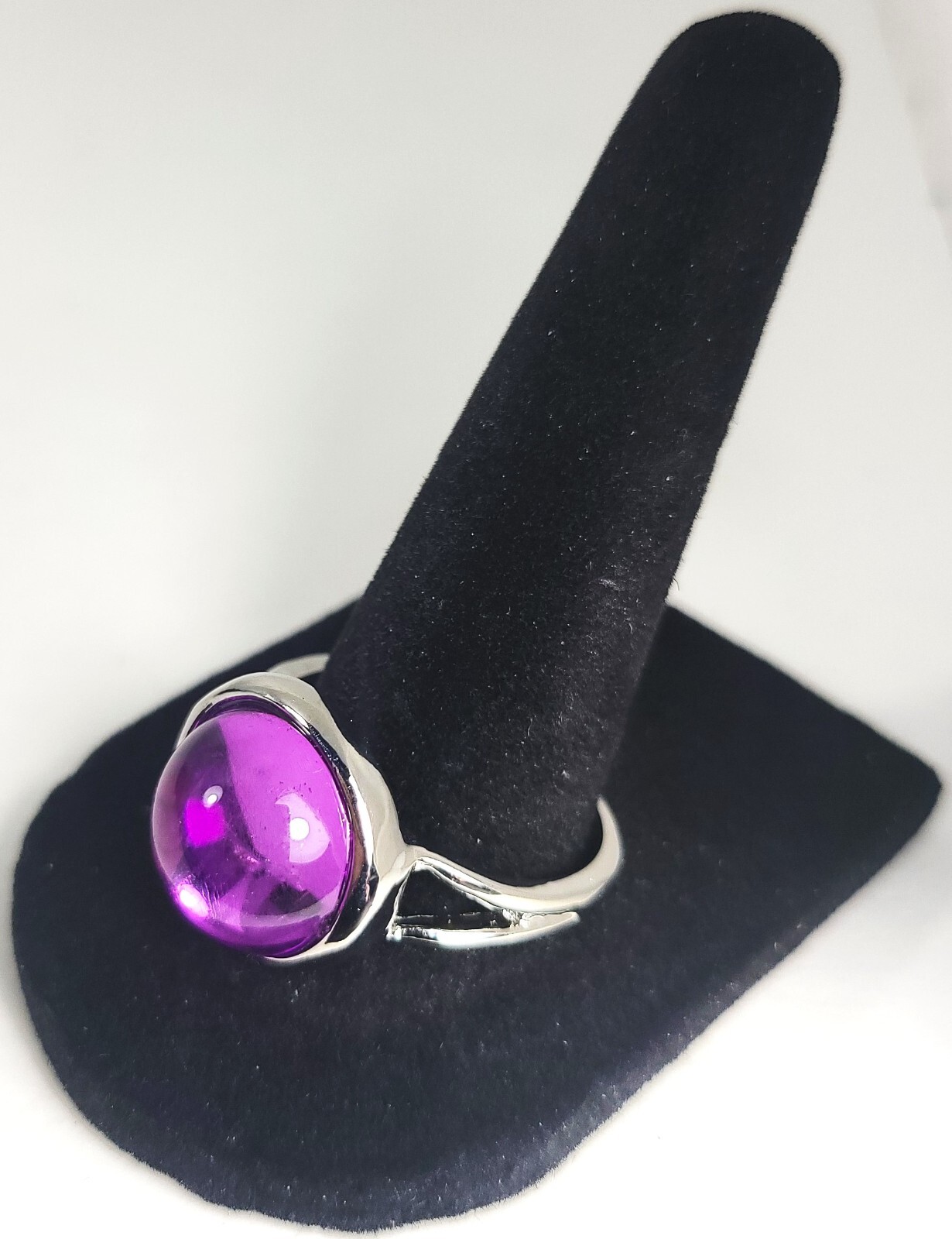 Awesome Bright Purple Sphere Crystal Ball Ring Silver Plated Synthetic Crystal