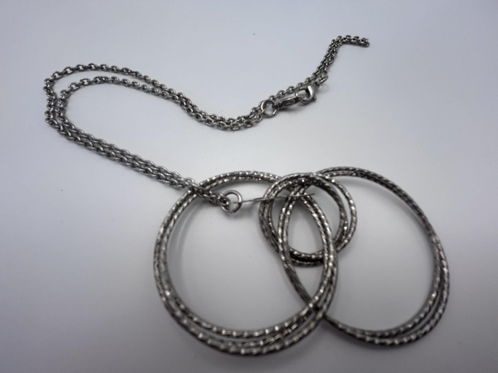 Necklace Silver Tone Statement Interlocking Circle Pendant Womens 30 Inch