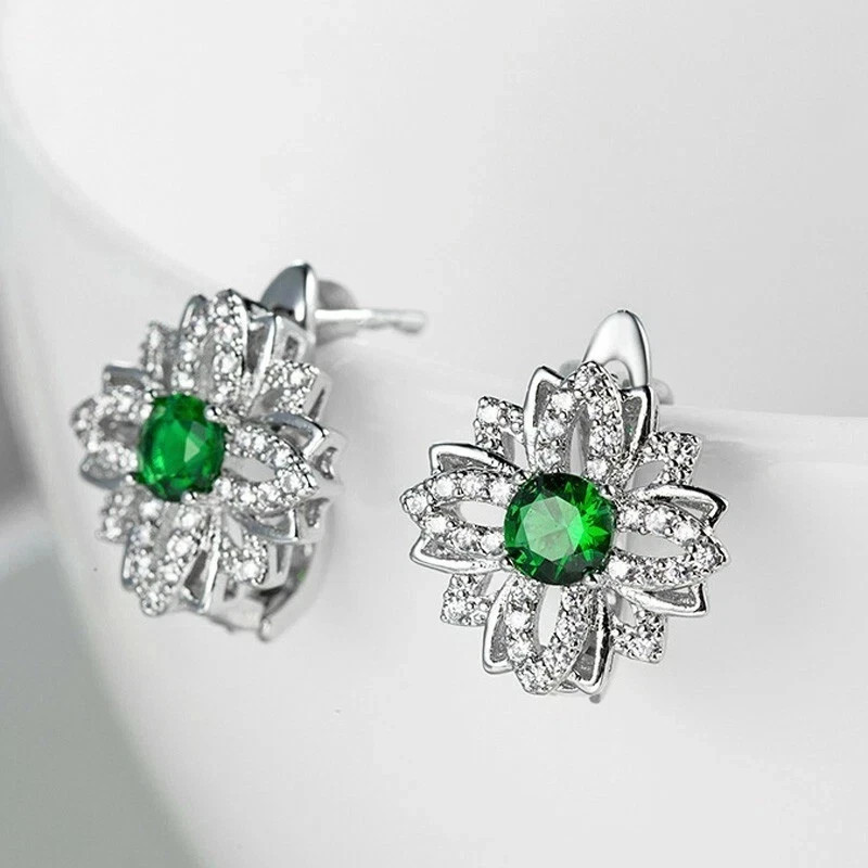 Round Cut Simulated Green Emerald Women’s Stud Earrings In 14k White Gold Plated