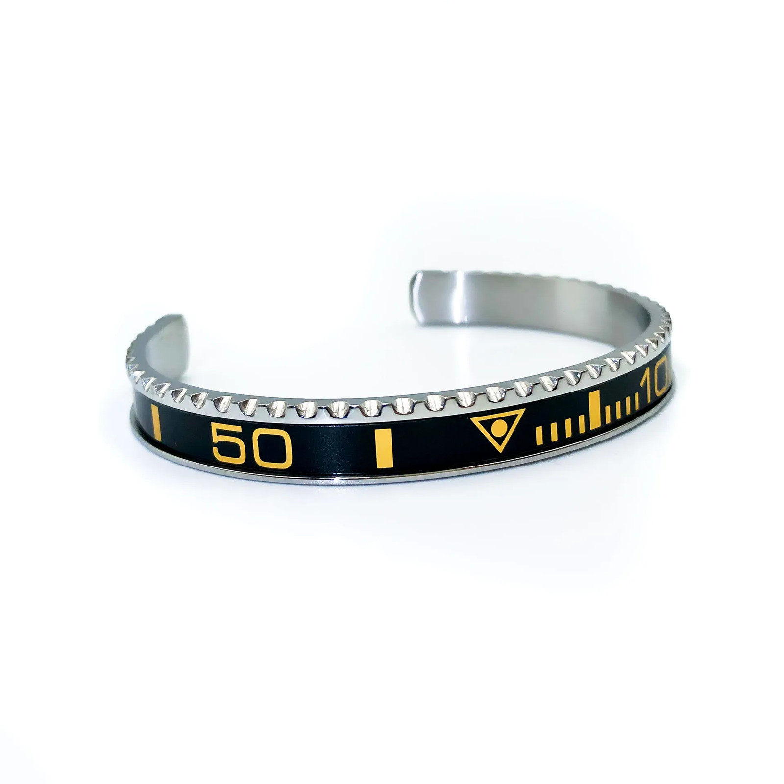 Men and Women Stainless Steel Personality Bracelets Digital Speedometer Bracelet