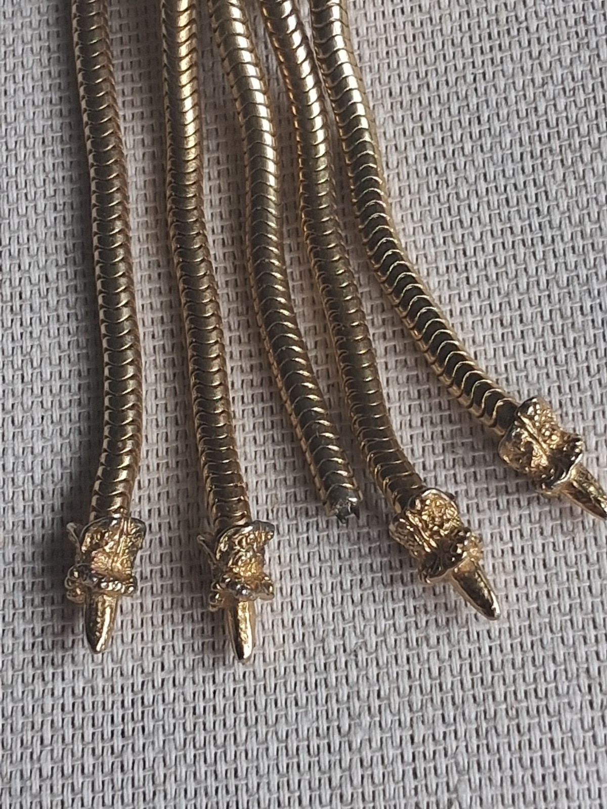 Vintage Signed Coro 1960s Textured Gold-Tone Snake Chain Tassel Lariat Necklace