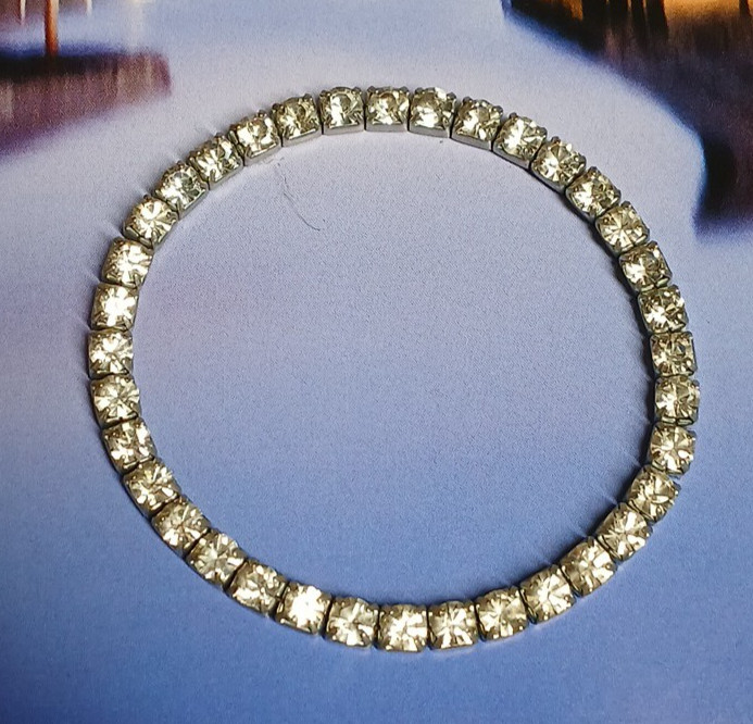Silver Tone Round Clear Rhinetone Stretch Bracelet