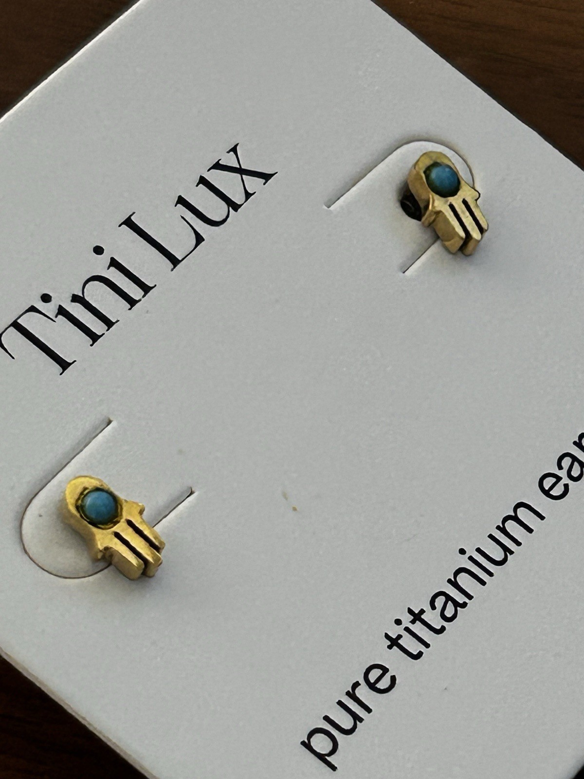 NIB – Tiny Lux Titanium – Hamsa Open Hand Stud Earring
