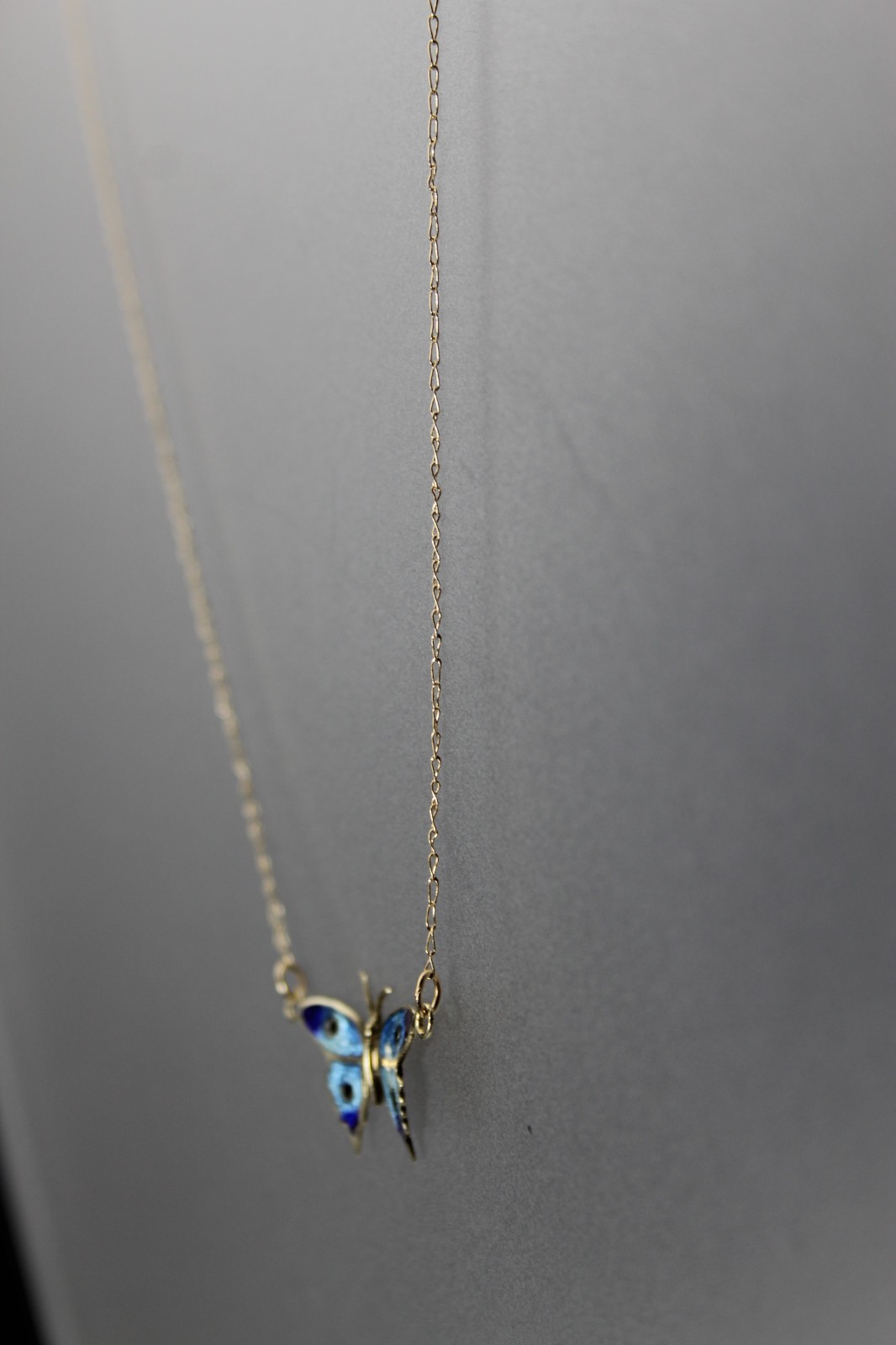 14k Yellow Gold Delicate Blue Butterfly 17″ Necklace 1.2 Grams (NEC6010)