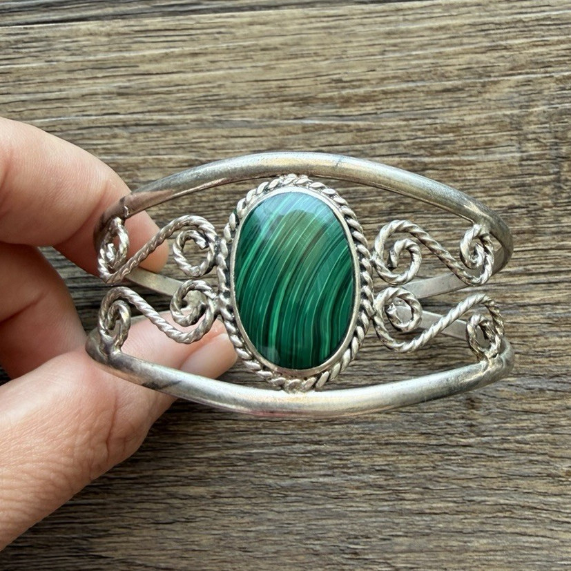 Vintage Alpaca Silver Open Wire Cuff Bracelet Oval Green Malachite Stone Boho
