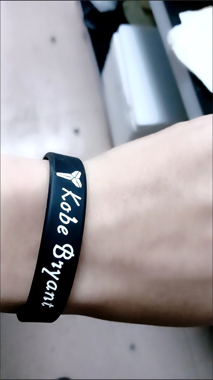 Personalize Debossed Silicone Bracelets Custom Rubber Wristbands Motivation Gift