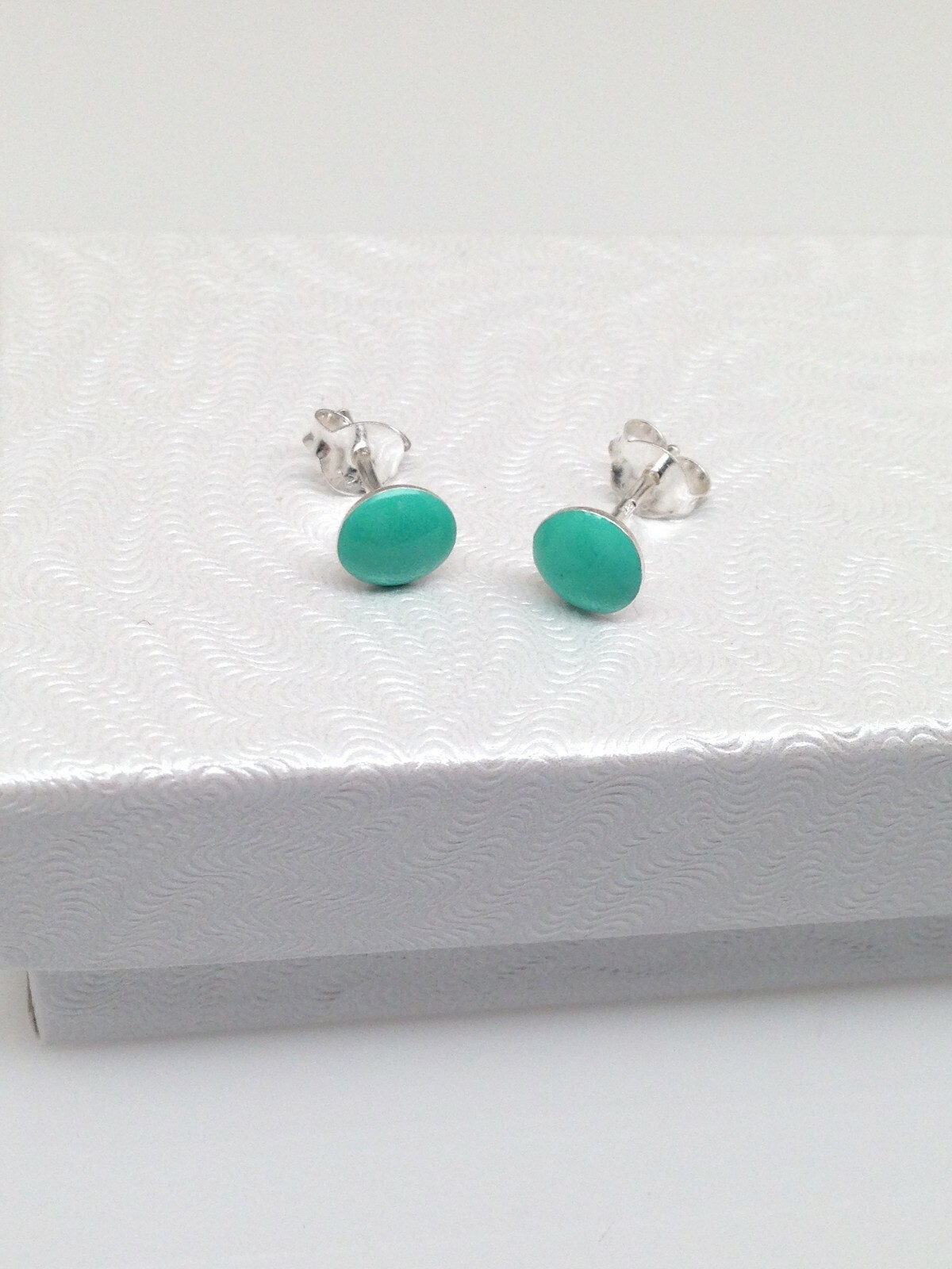 925 Sterling Silver Round Turquoise Stud Earrings 5.8mm