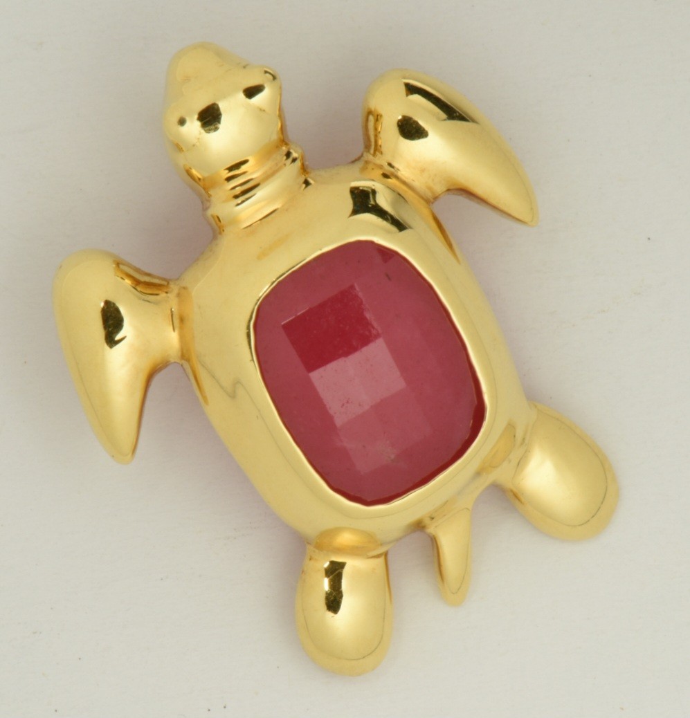 Nambulite Red Gem Silicate 8x10mm gem set in Hawaiian Turtle Honu 18k Pendant
