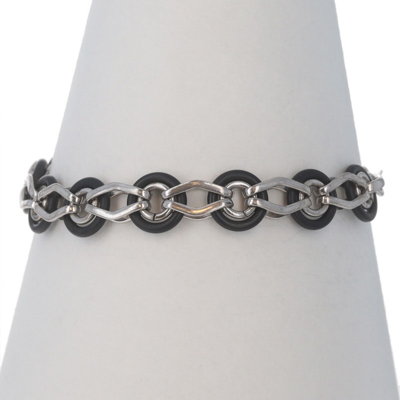 Sterling Silver Black Rubber Circle Link Bracelet 7″ – 925