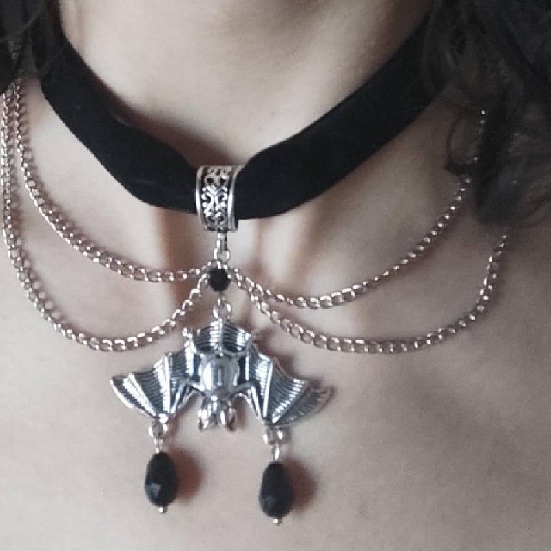 Red Velvet Bat Choker Necklace Gothic Vampire Victorian Halloween Women Gift