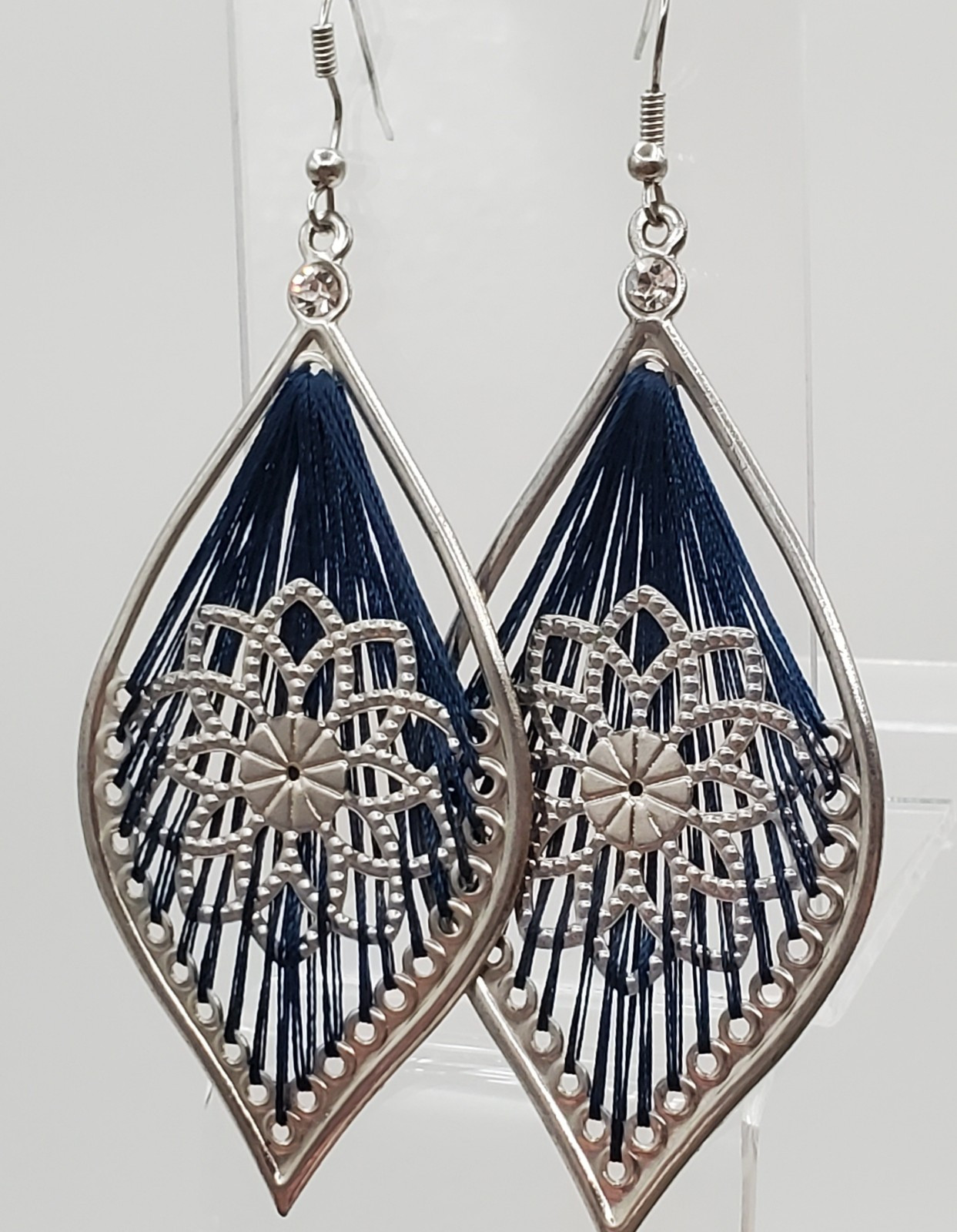 Blue Woven Thread Earrings 3.5in Drop Silver Tone Filigree Flowers Lightweight
