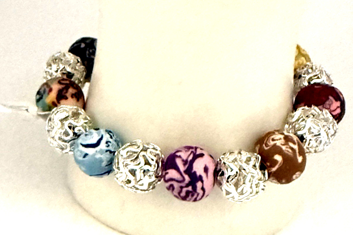 NWT VIVA BEADS Festival Multicolor Handmade Clay Beaded Stretch Bracelet