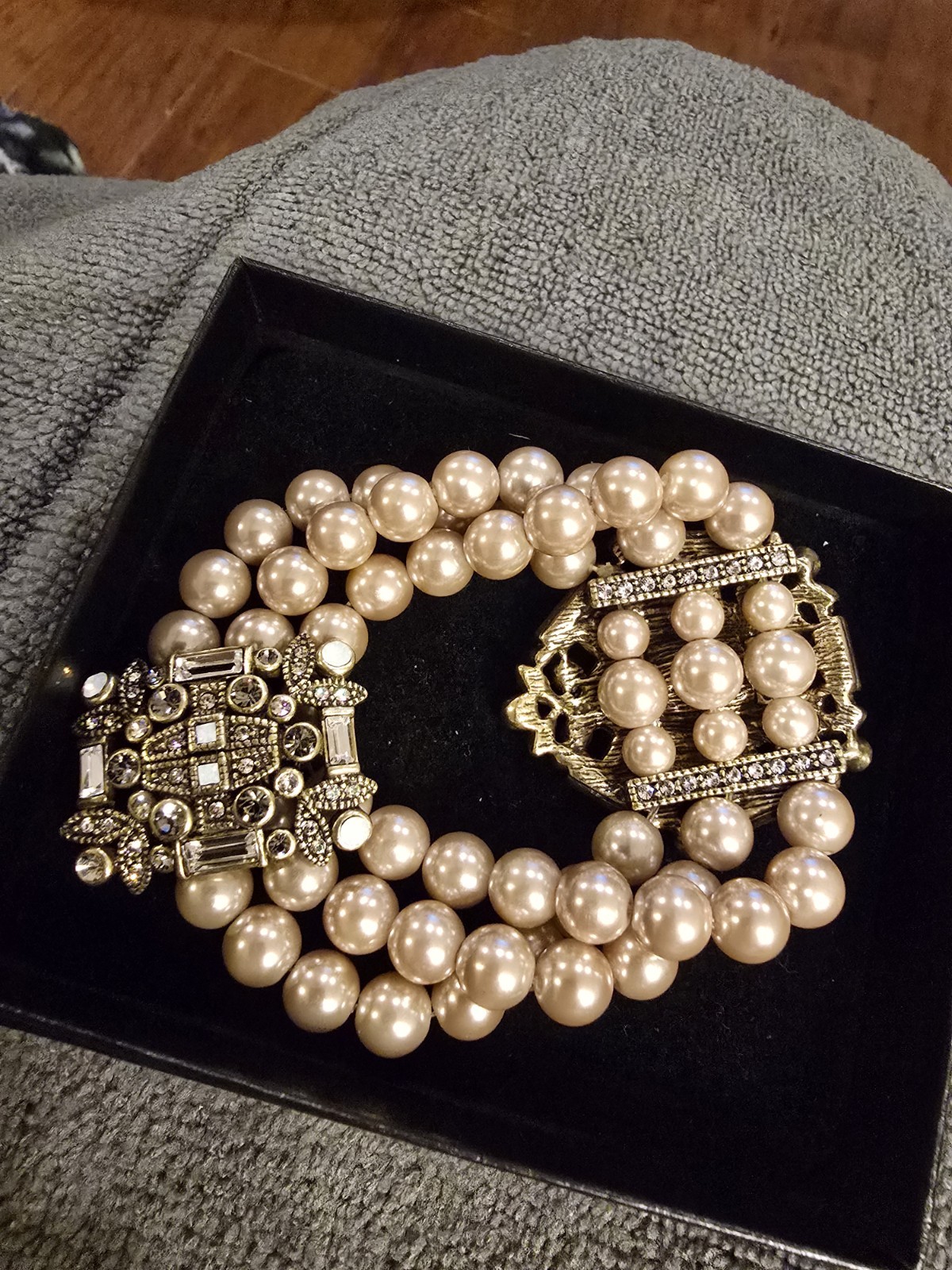 Heidi Daus Multi-Strand Faux Pearl Beaded Bracelet Box Clasp Crystal, Size 6