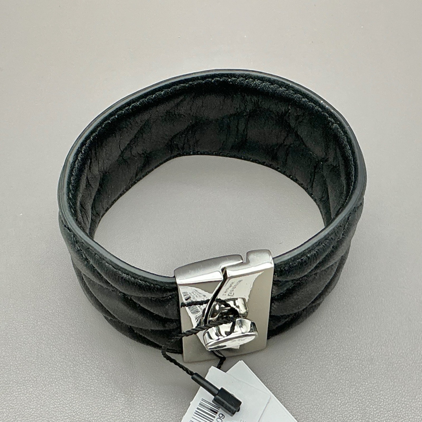 White House Black Market Bracelet Womens Black Quilted Leather Silver Tone 7″