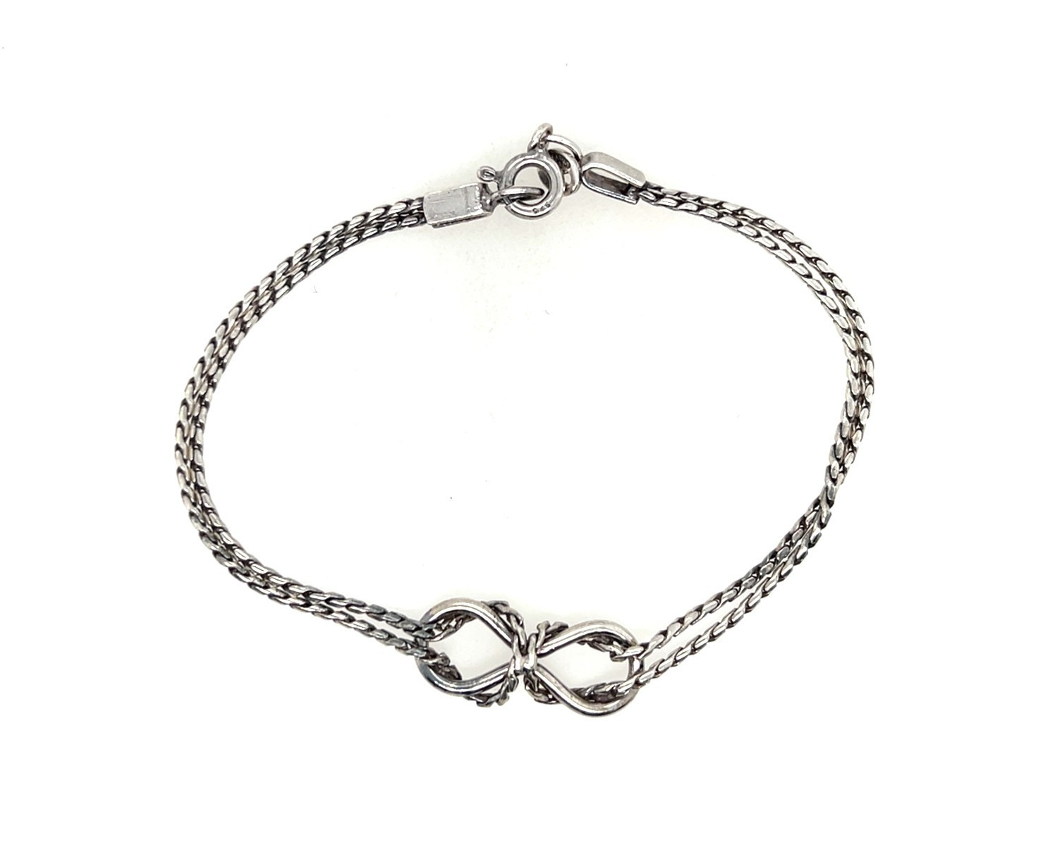 Sterling Silver Infinity Bracelet – 18.5cm – 5.00g – Marked 925 ITALY 127 AR