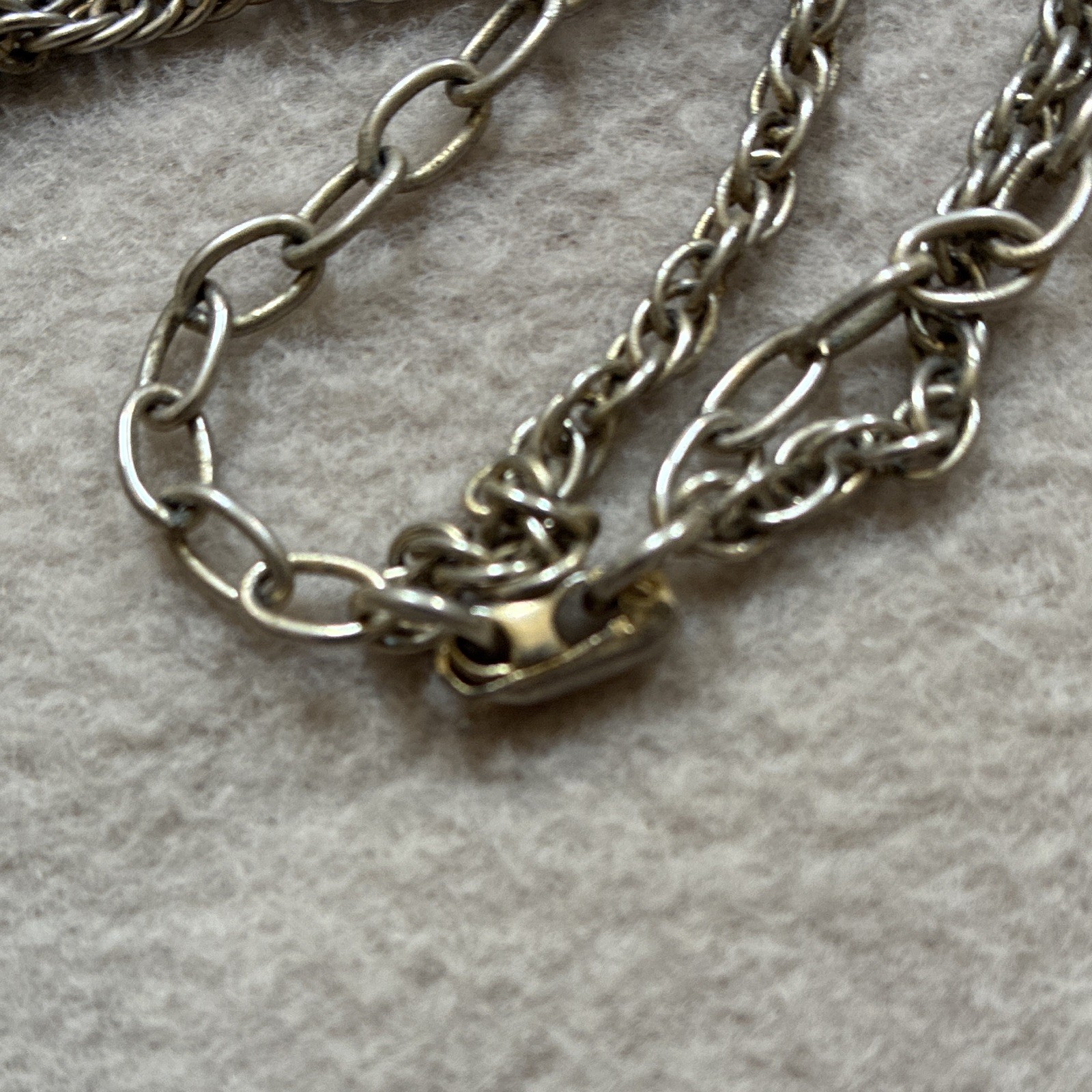 Vintage,Silver-Tone Multi-Strand Chain Necklace w/Ivory & Peach Pearl Pendant