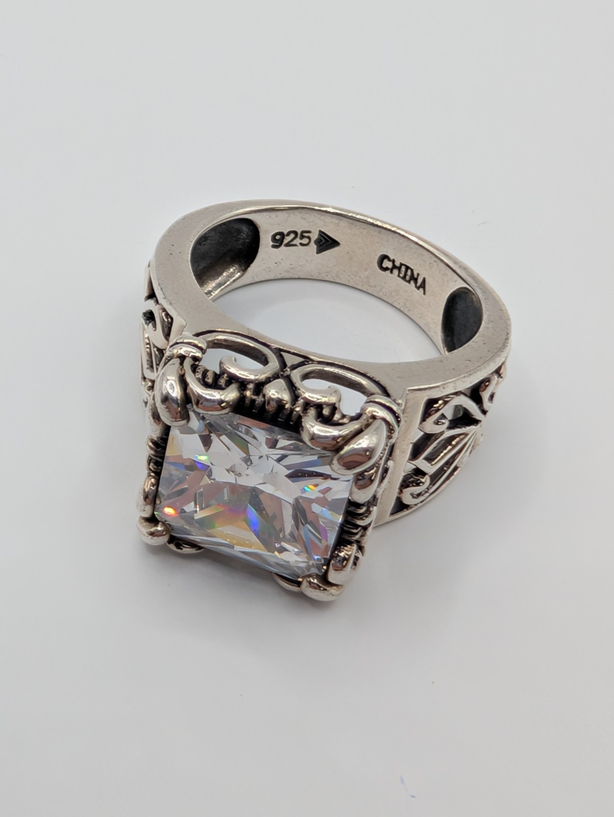 Retired Silpada Sterling Silver “Uptown” Ring CZ Filigree Setting Sz 7