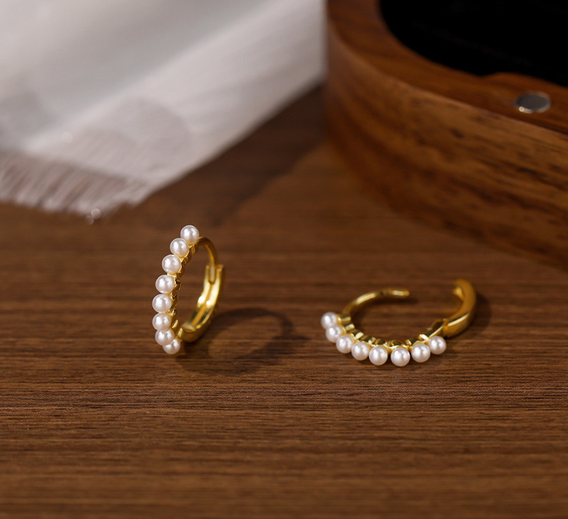 Women Girl 18K Gold Plated Small Pearl Huggie Hoop Earrings 12mm Gift E22