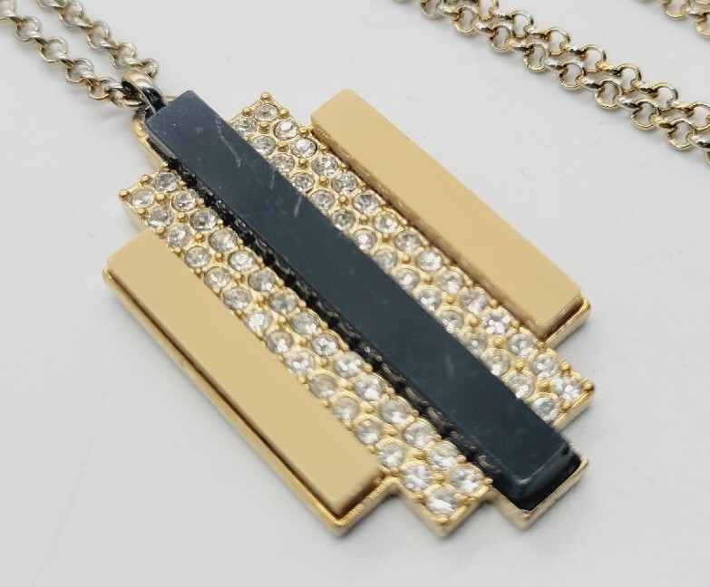 Fossil Brand Pendant Necklace Long 35 in Gold tone Crystal Accent Modern